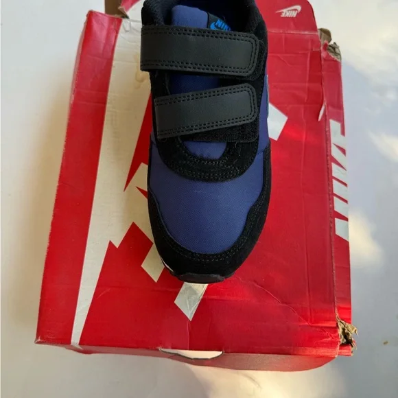 kids shoes gentle used and some new. size 5 and 5 1/2 - Picture 8 of 12